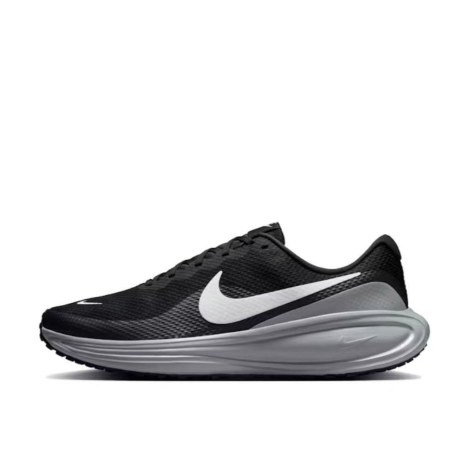 Nike Revolution 8