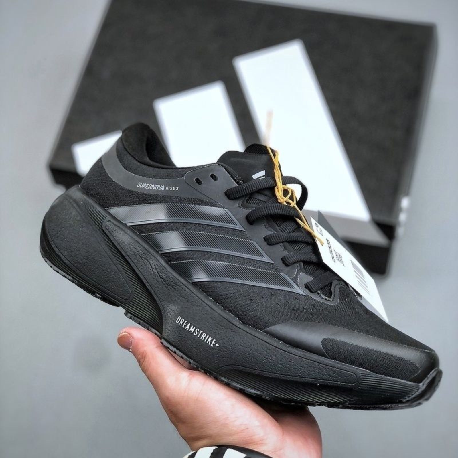 Adidas Clifton 9 ShockFlex Shoes