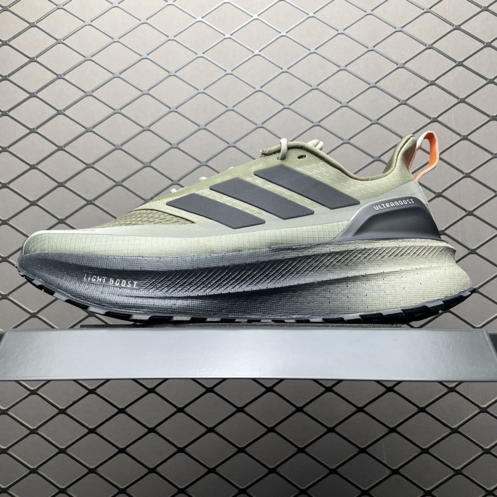 VersaRun Lightweight Sneakers