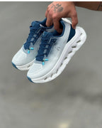 On Cloudtilt Sneakers