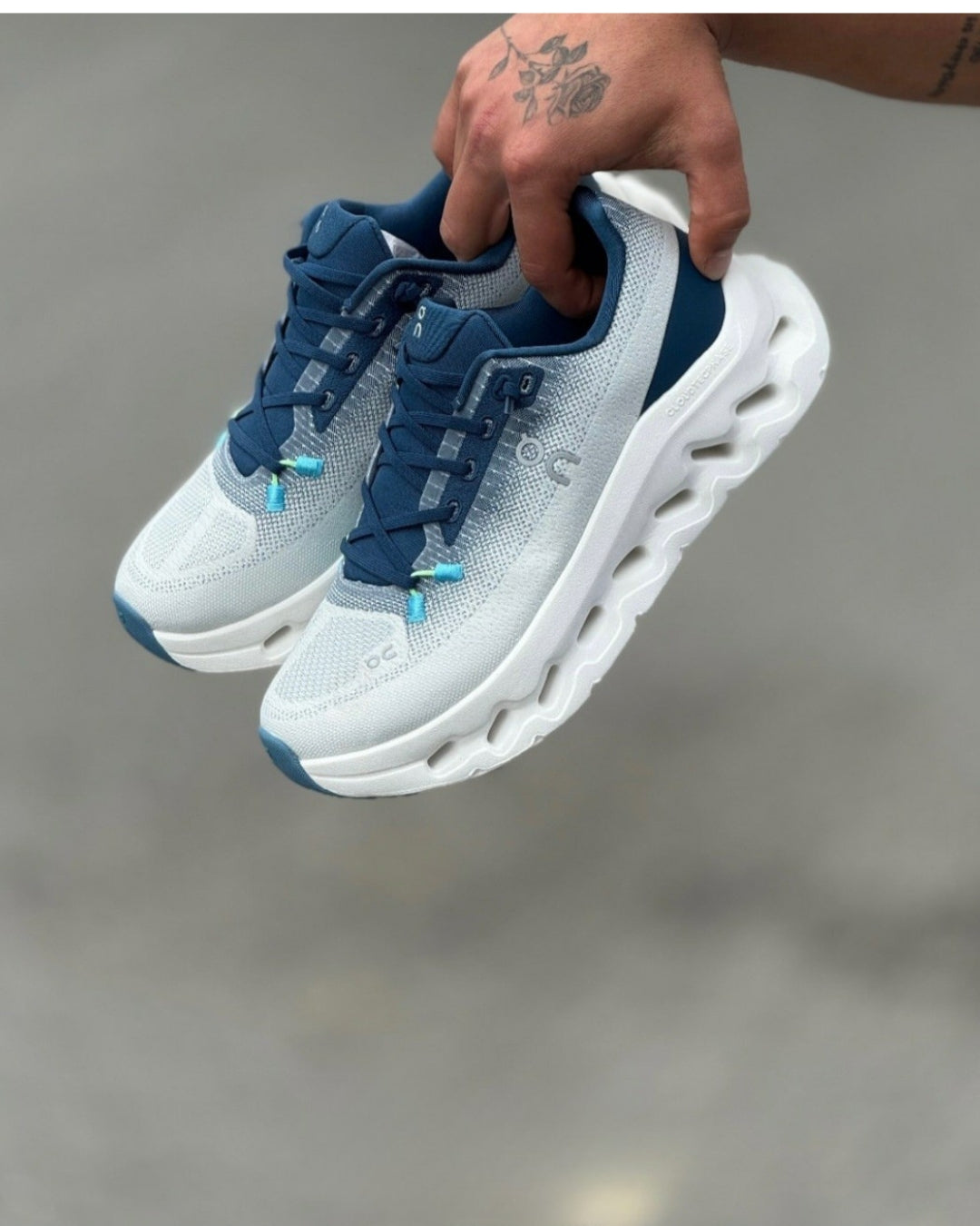 On Cloudtilt Sneakers