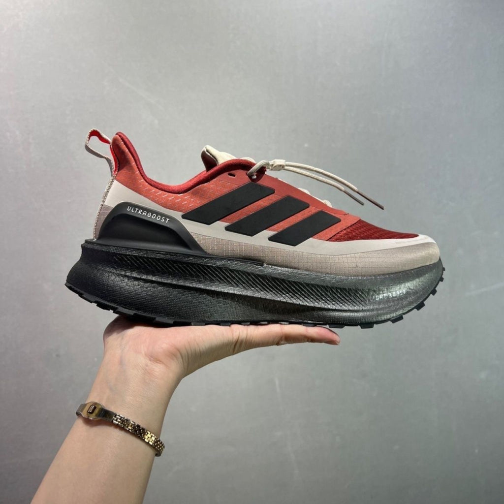 VersaRun Lightweight Sneakers