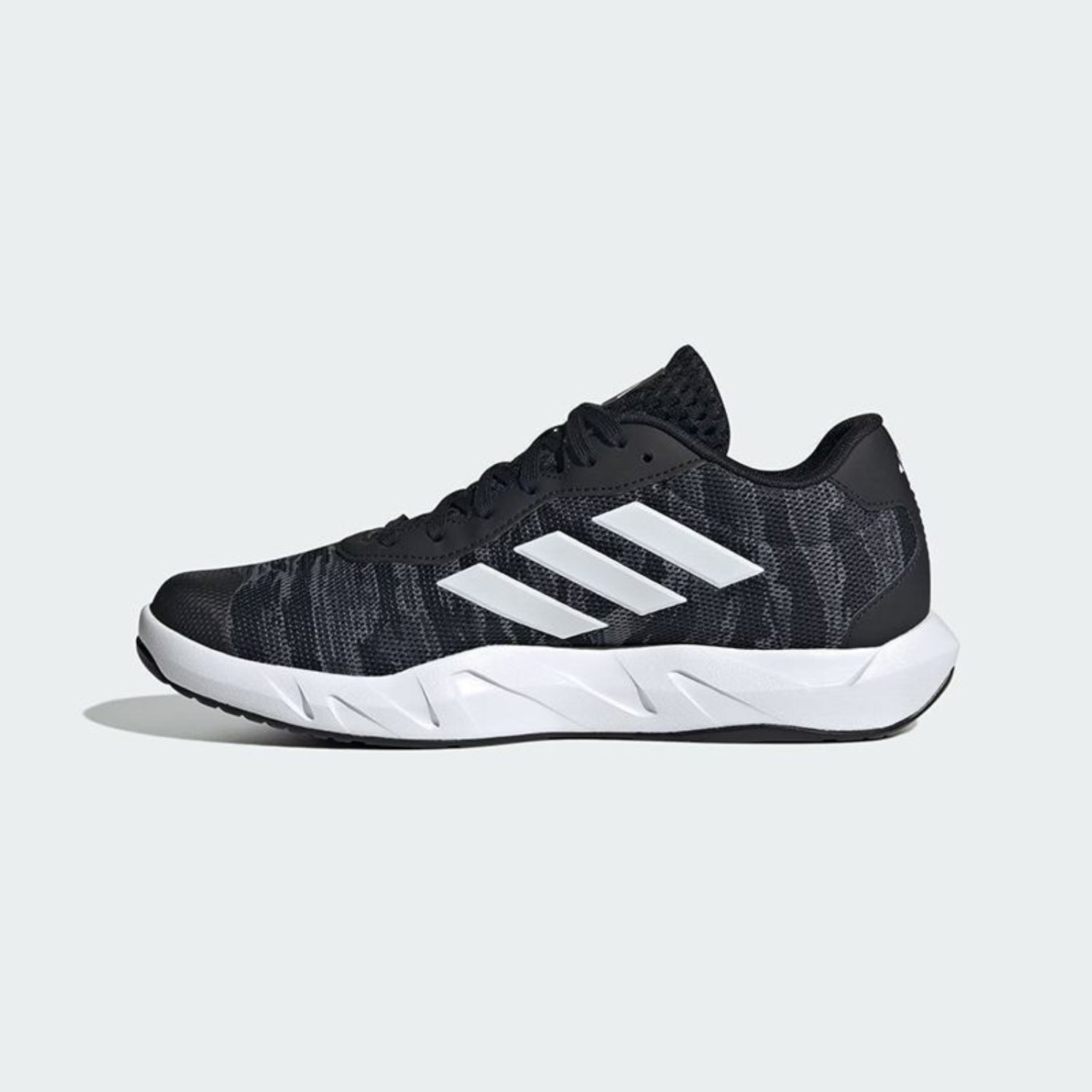 Adidas Men's Amplimove Training Sneaker