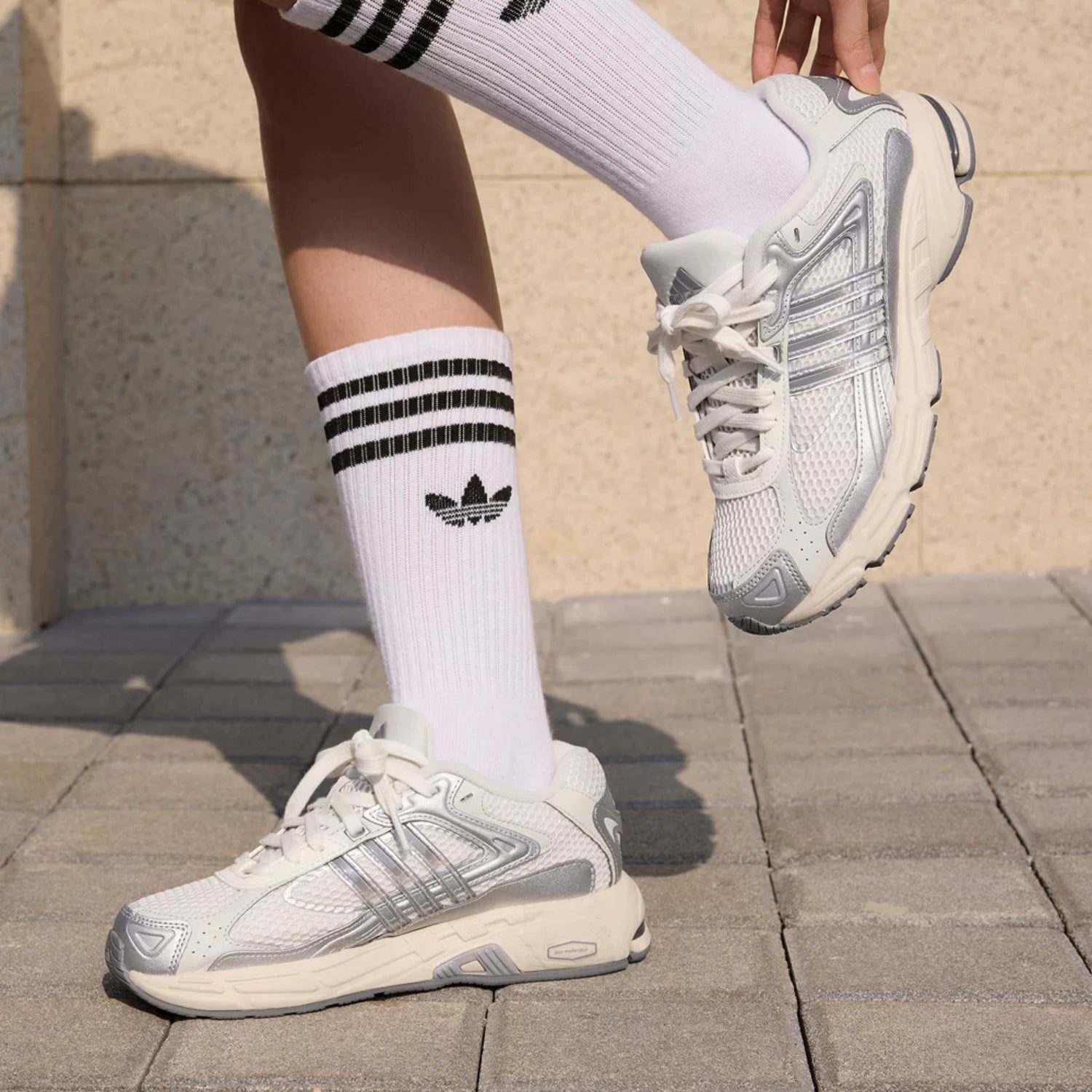 Adidas Response CL sneakers