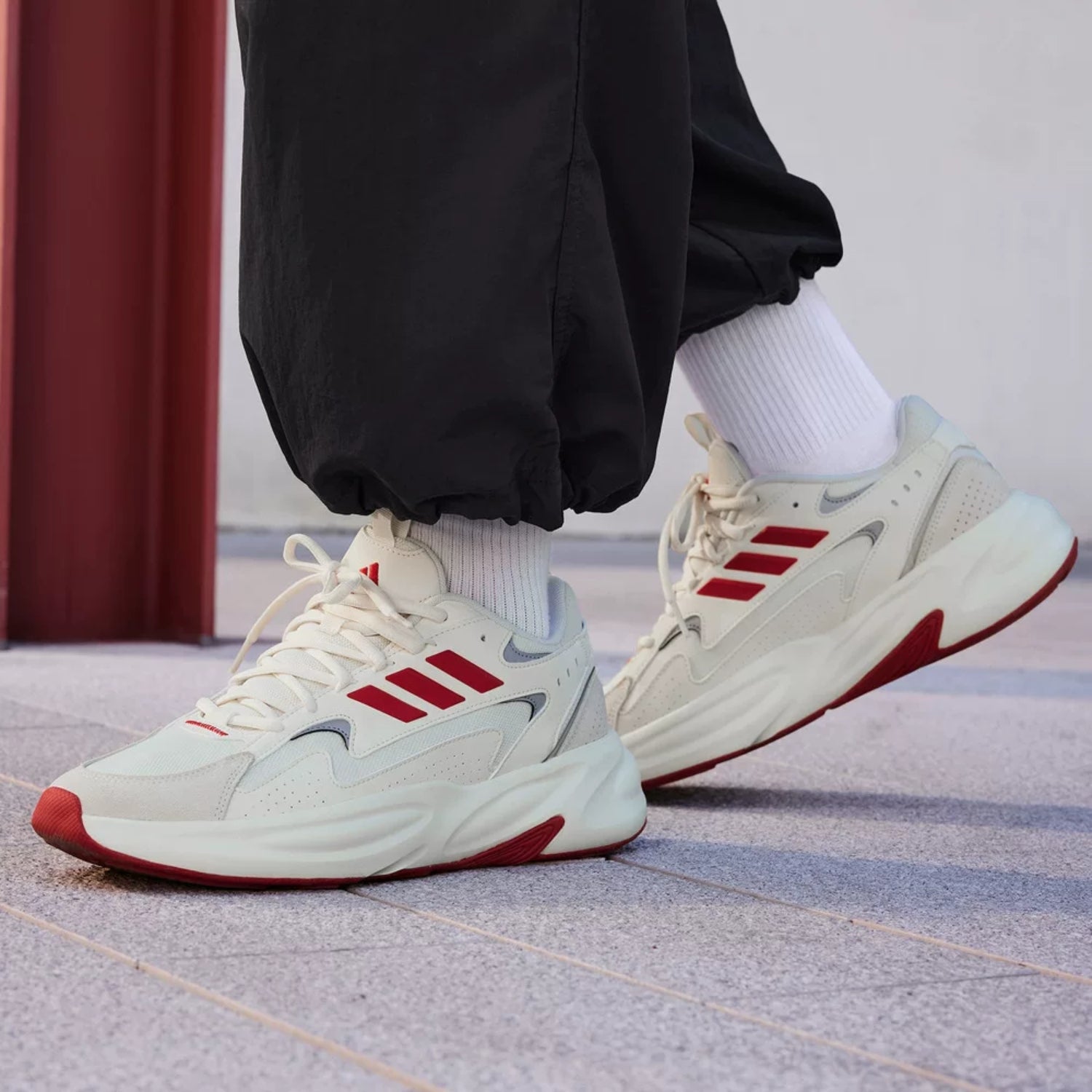 Adidas Ozwave unisex lifestyle sneakers