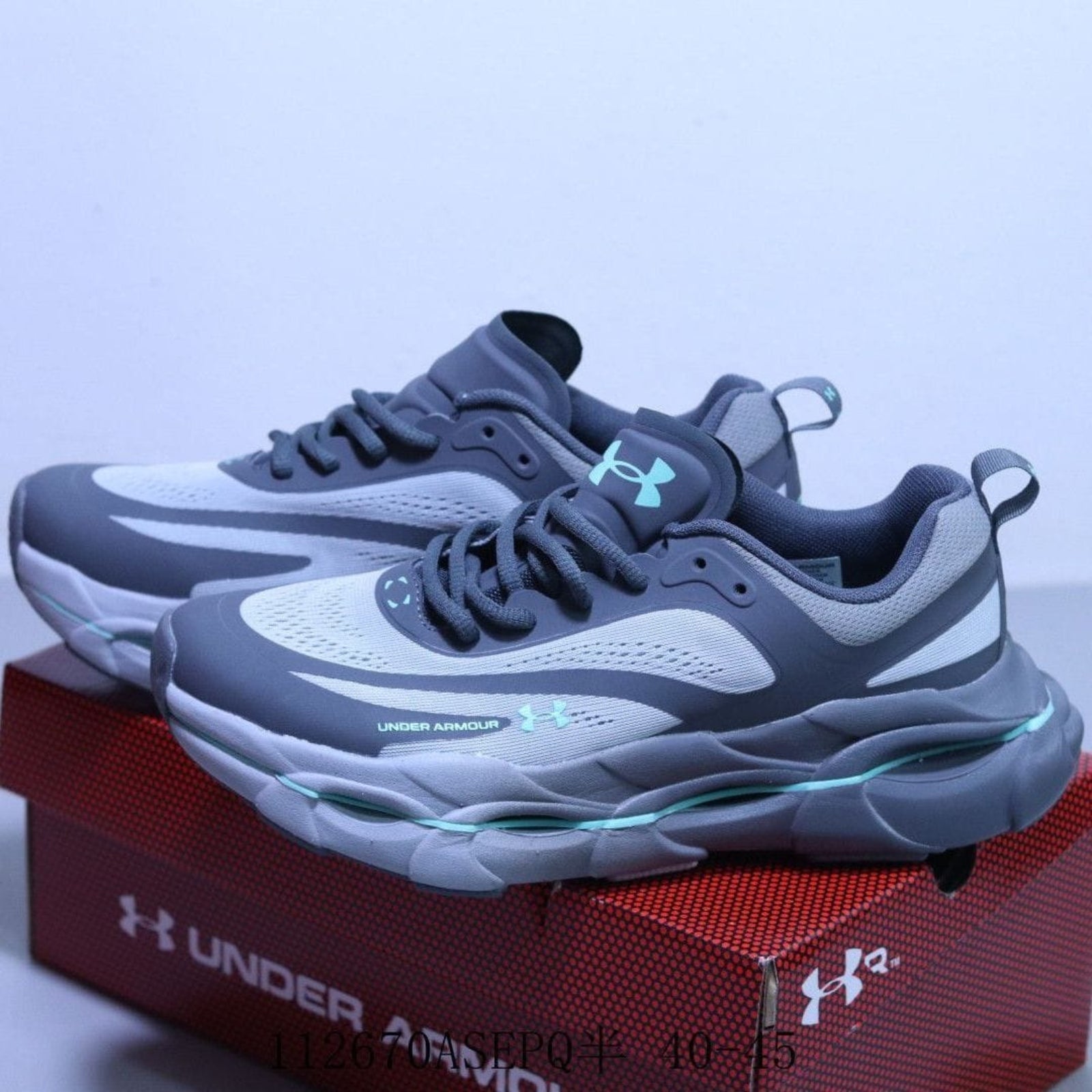 UA25 Halo Racer Sneakers